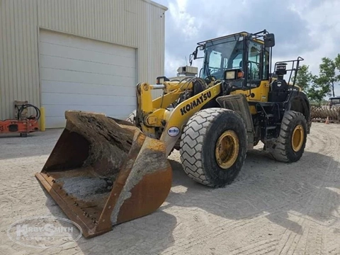 Used Komatsu Loader